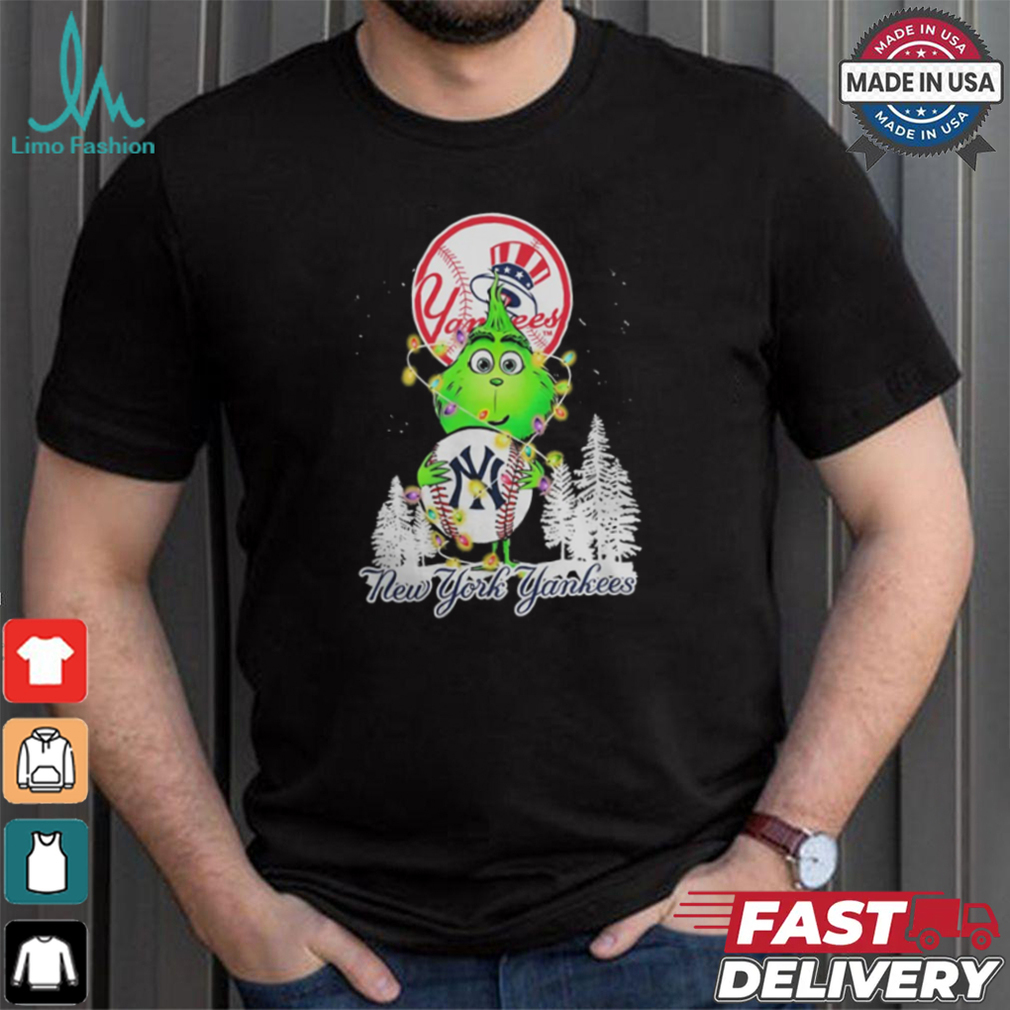 The Grinch Hug New York Yankees Logo Christmas Shirt The Grinch Hug New York Yankees Logo Christmas Shirt