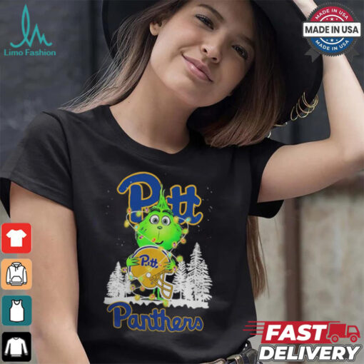 The Grinch Hug Pittsburgh Panthers Helmet Christmas Shirt