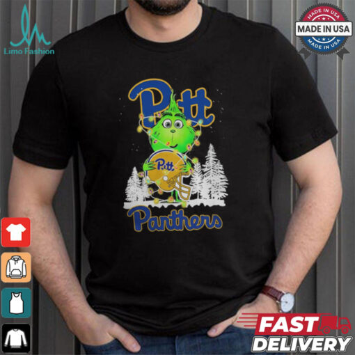 The Grinch Hug Pittsburgh Panthers Helmet Christmas Shirt