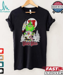 The Grinch Hug Utah Utes Helmet Christmas Shirt