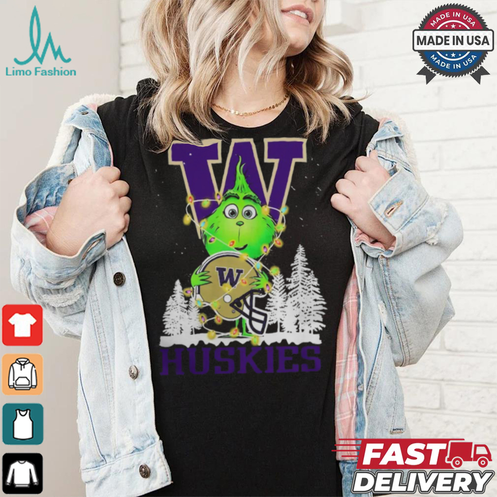 The Grinch Hug Washington Huskies Helmet Christmas Shirt The Grinch Hug Washington Huskies Helmet Christmas Shirt