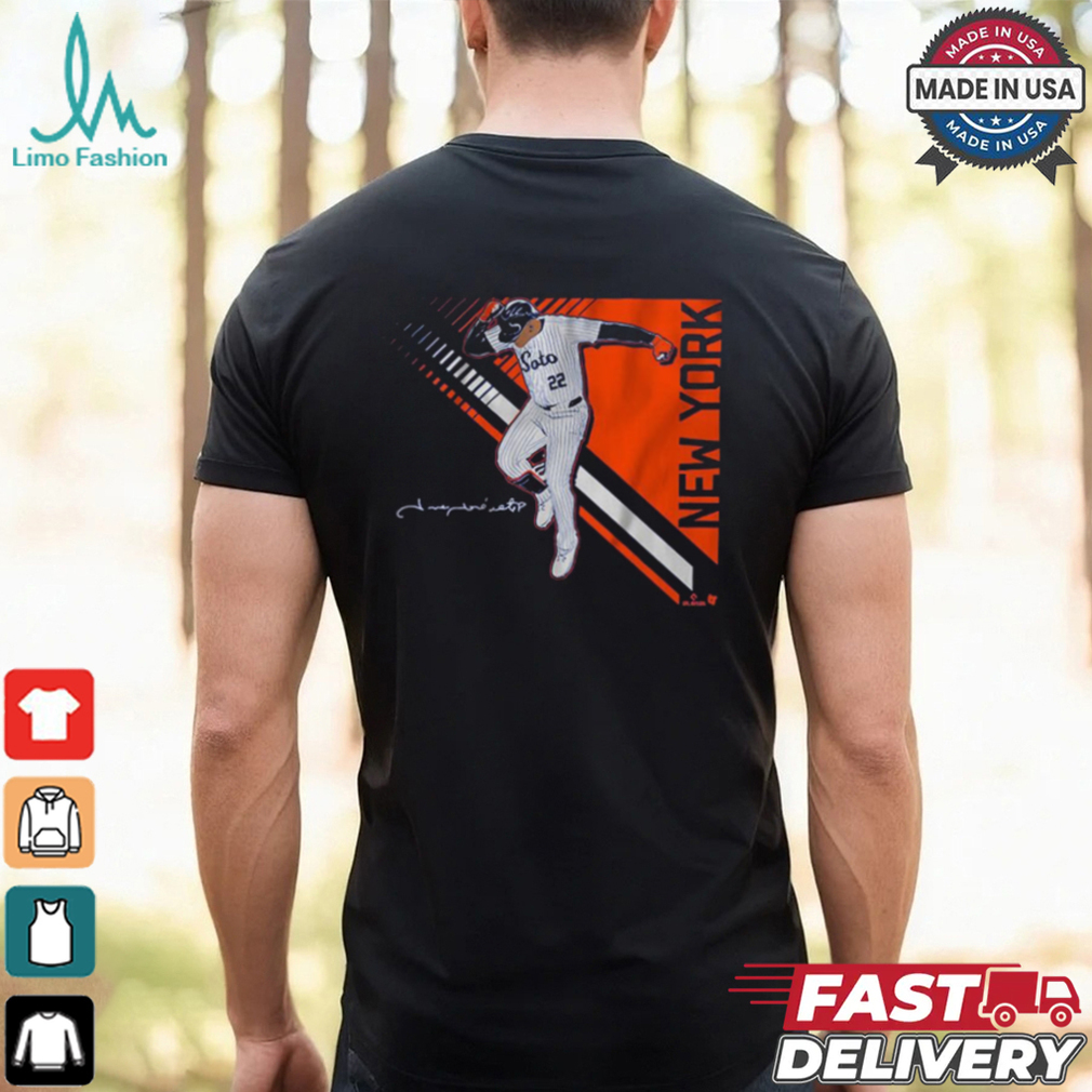 Juan Soto Queens Superstar Pose 2.0 New York Mets MLB Signature t shirt Juan Soto Queens Superstar Pose 2.0 New York Mets MLB Signature t shirt