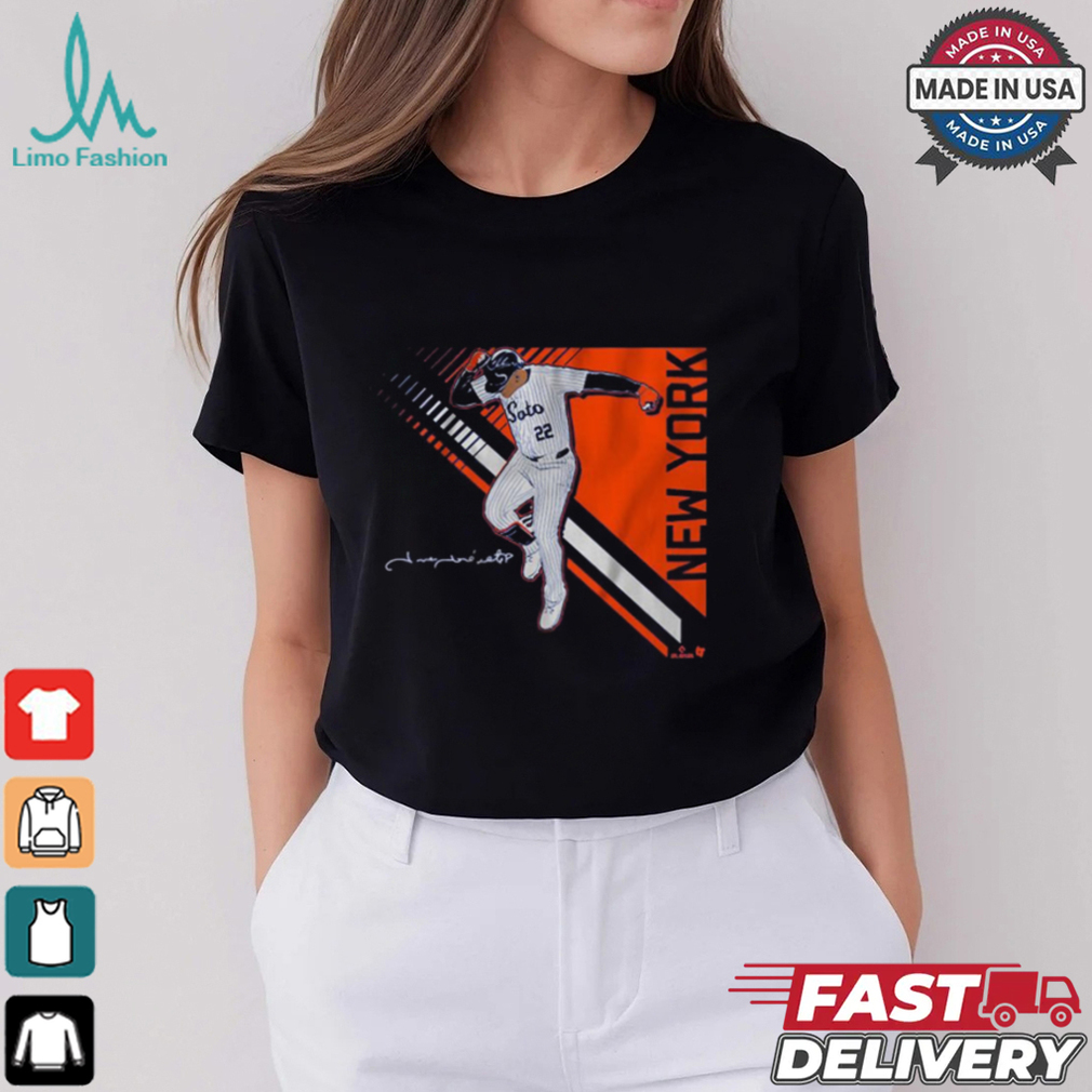 Juan Soto Queens Superstar Pose 2.0 New York Mets MLB Signature t shirt Juan Soto Queens Superstar Pose 2.0 New York Mets MLB Signature t shirt