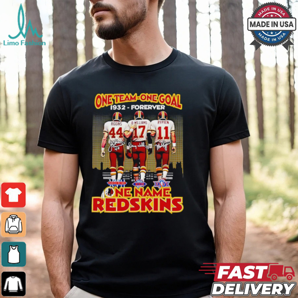 One team one goal 1932 forever one name Redskins football shirt