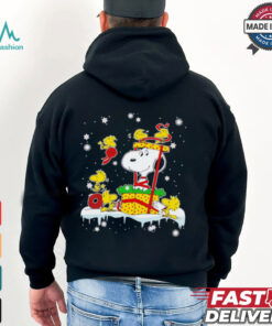 Snoopy Christmas gift box shirt