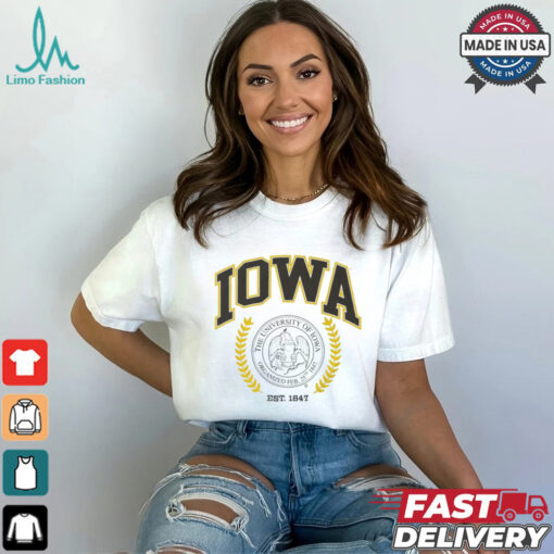 Iowa Hawkeyes Team Crest T Shirt