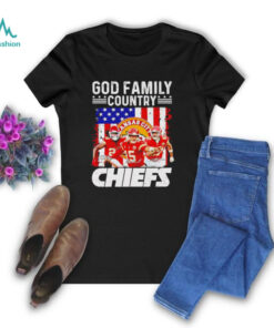 Kansas City Chiefs Patrick Mahomes god family country Chiefs signatures shirt
