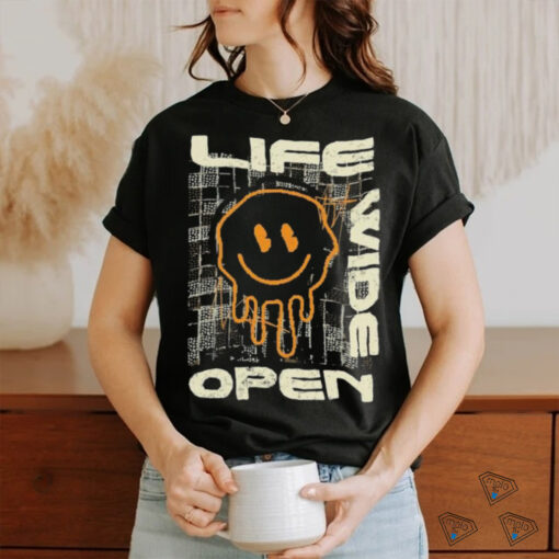 Life Wide Open Icon Smiley Cboystv T shirts