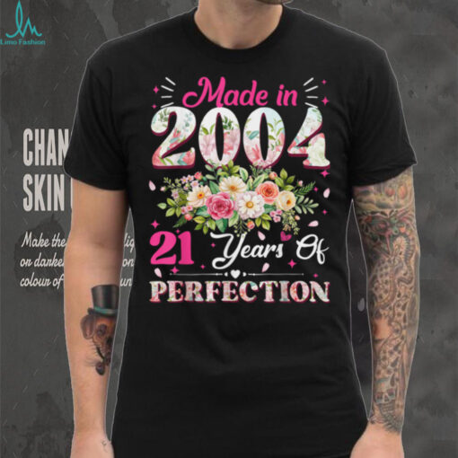 21 Year Old Made In 2004 Floral 21st Birthday Women Gifts T Shirt