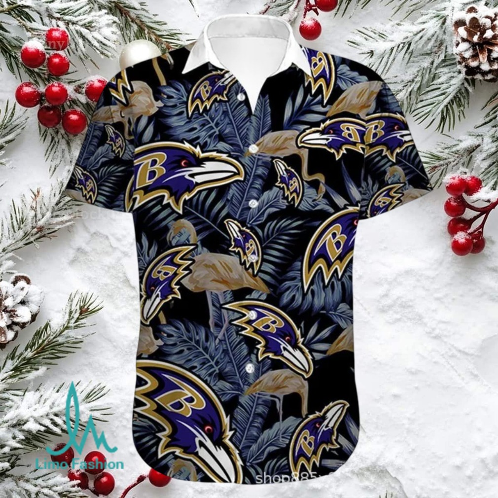 Men’s Baltimore Ravens NFL Tropical Palm Tree Hawaiian Shirt Men’s Baltimore Ravens NFL Tropical Palm Tree Hawaiian Shirt