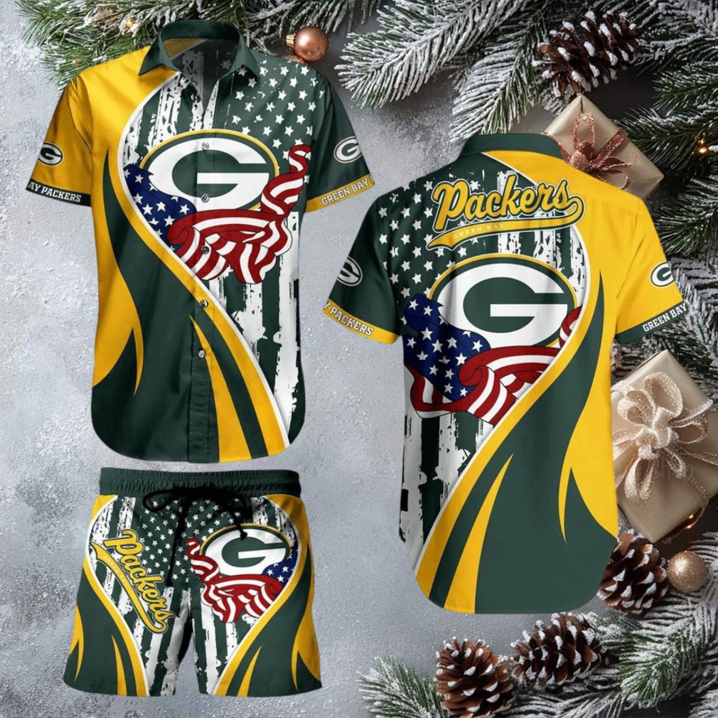 Men’s Green Bay Packers Hawaiian Shirt & Swim Trunk Set Men’s Green Bay Packers Hawaiian Shirt & Swim Trunk Set