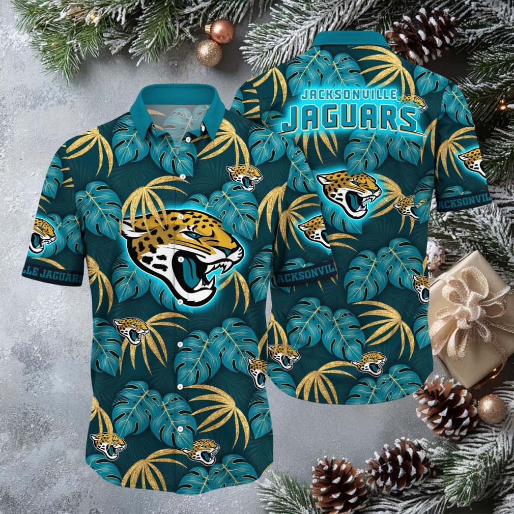 Men’s Jacksonville Jaguars Hawaiian Button Up Shirt Men’s Jacksonville Jaguars Hawaiian Button Up Shirt
