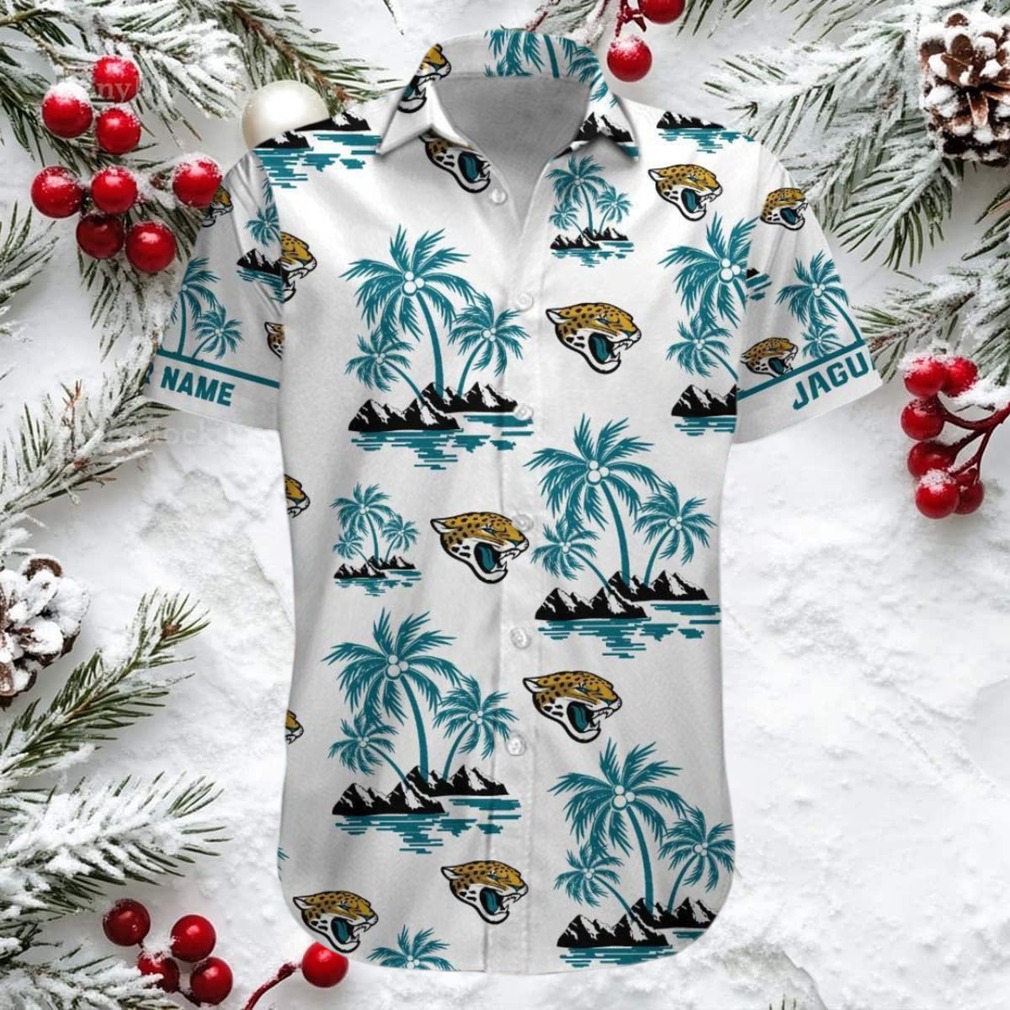 Men’s Jacksonville Jaguars Island Vibes Hawaiian Shirt Men’s Jacksonville Jaguars Island Vibes Hawaiian Shirt